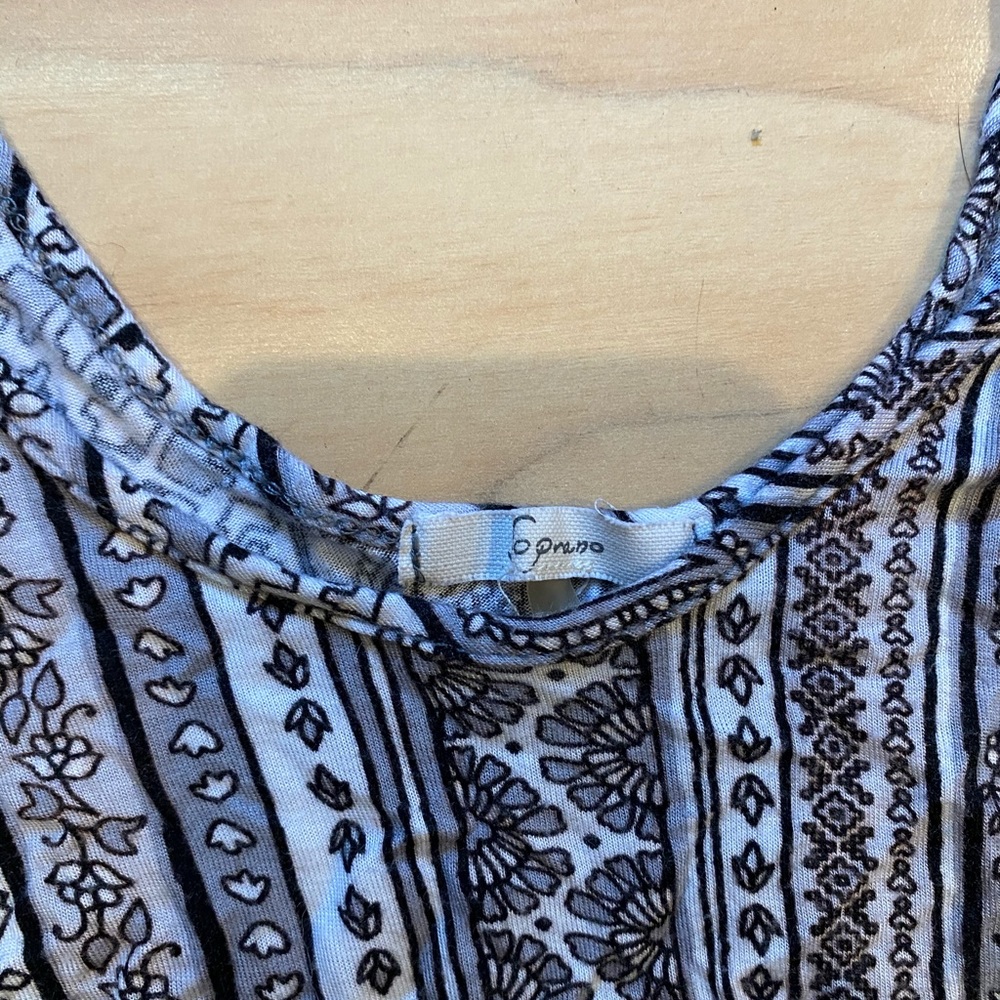 Tank top - Picture 2 of 3